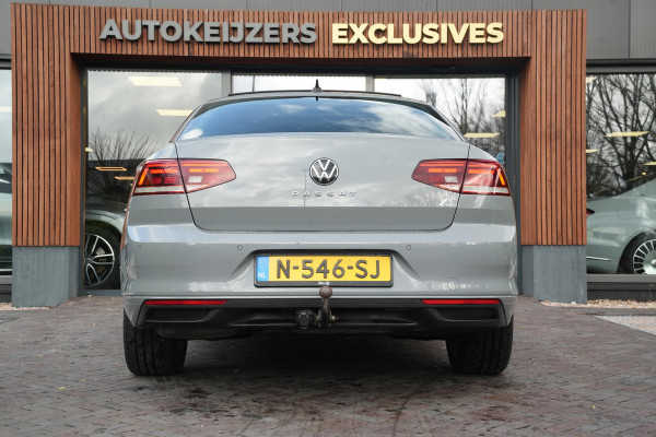 Volkswagen Passat 1.5 TSI Business Automaat Pano Dak trekhaak