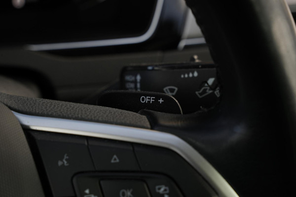 Volkswagen Passat 1.5 TSI Business Automaat Pano Dak trekhaak