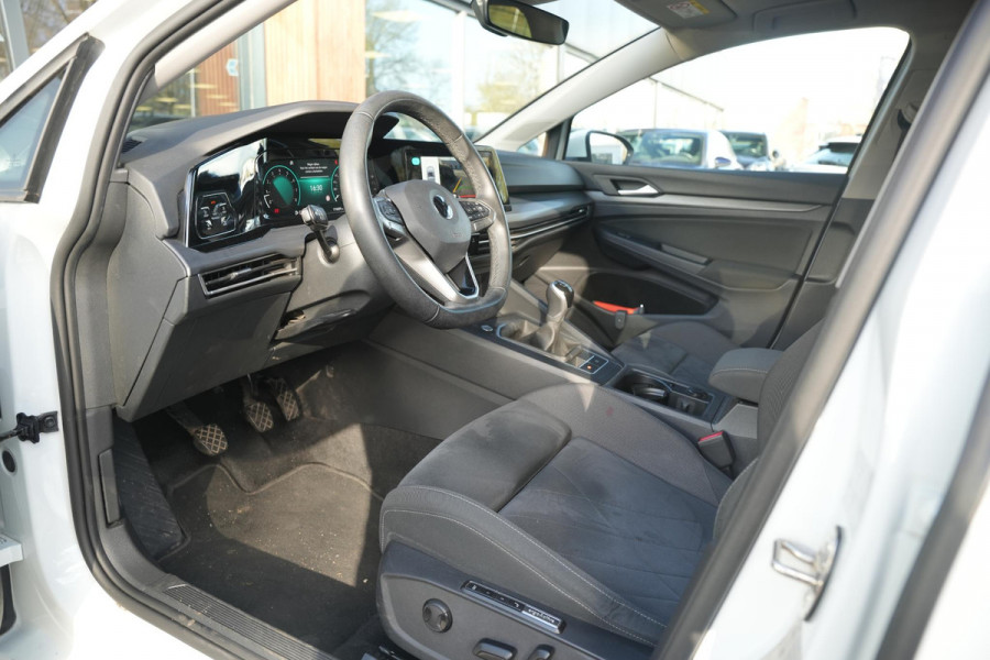 Volkswagen Golf 1.5 TSI Style Adapt. Cruise HeadUp Memory Stoel/Stuurverwarming DAB+