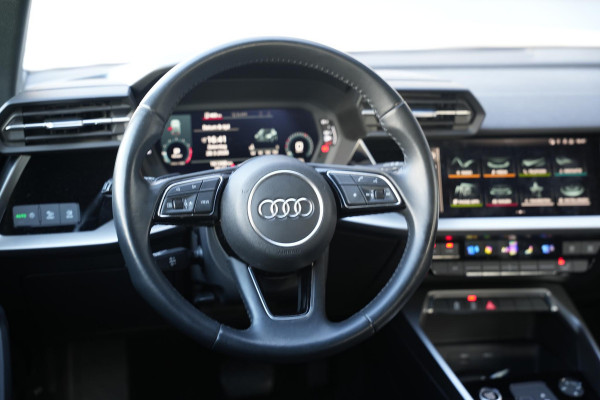 Audi A3 Sportback 35 TFSI Business edition Leer LED Cruise Clima