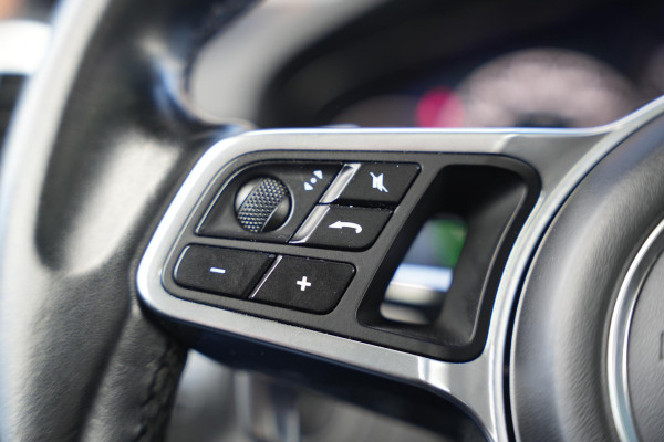 Porsche Cayenne 2.9 S Panoramadak SportChrono Leer Stuurverw. Trekhaak