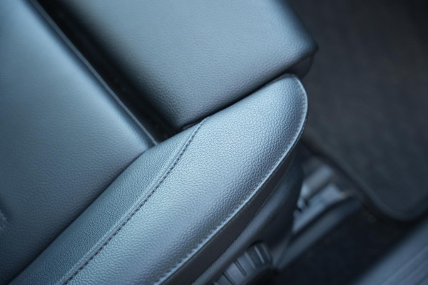 Mercedes-Benz A-Klasse 250 e Premium Plus Panoramadak Widescreen Adaptieve Cruise Leer Stoelverw. Ambient