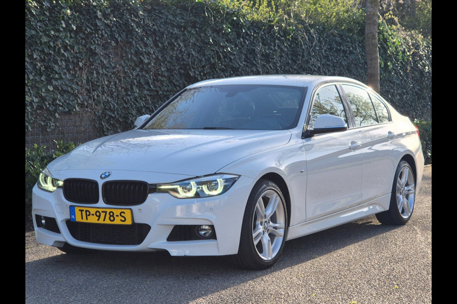 BMW 3-serie M Sport Virtual dash Apple CarPlay 18inch DAB+ Cruise 100% dealer onderhouden M Sport Edition