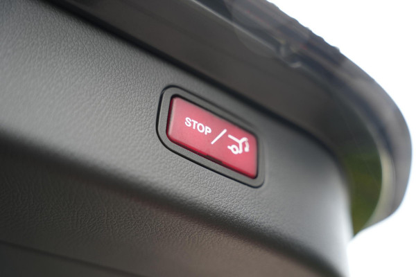 Mercedes-Benz C-Klasse 180 Business Solution AMG Adaptieve Cruise Ambient Stuurverw. 360 Camera 19''LM