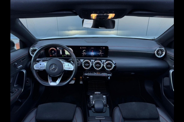 Mercedes-Benz CLA-Klasse 250 e AMG Line FULL PANO SFEER ECC MM SEATS SPORTVELGEN NAVI