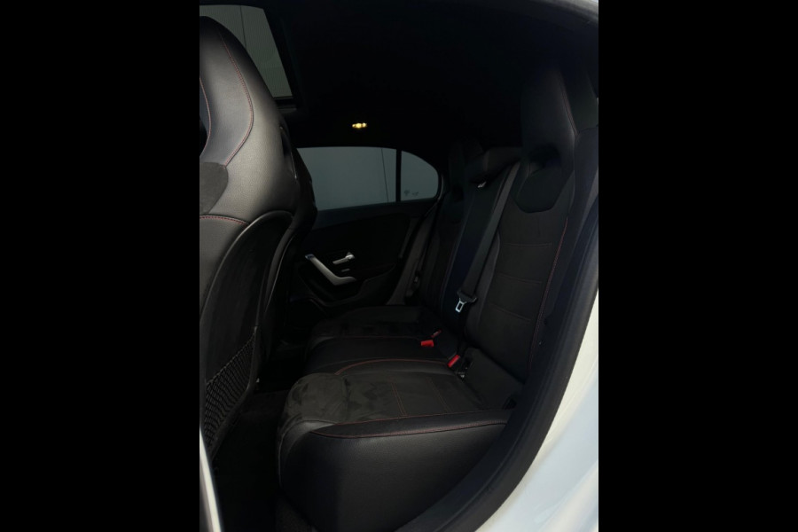 Mercedes-Benz A-Klasse 250 AMG FULL PANO NAVI DEALER OND CAMERA LEDER LED