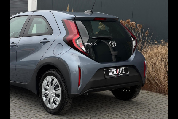 Toyota Aygo X 1.0 VVT-i S-CVT Prem AUTOMAAT NAVI CAMERA LED GARANTIE