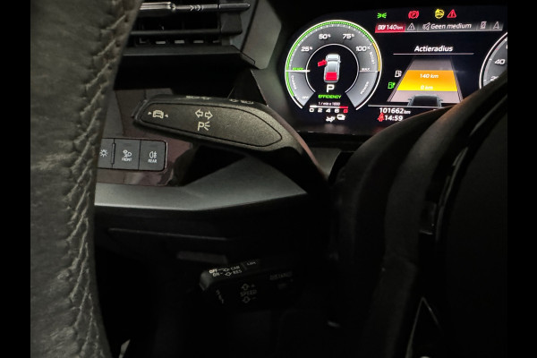 Audi A3 Sportback 45 TFSI e S Line Pano|Keyless|Dodehoek|ACC