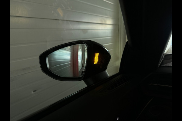 Audi A3 Sportback 45 TFSI e S Line Pano|Keyless|Dodehoek|ACC