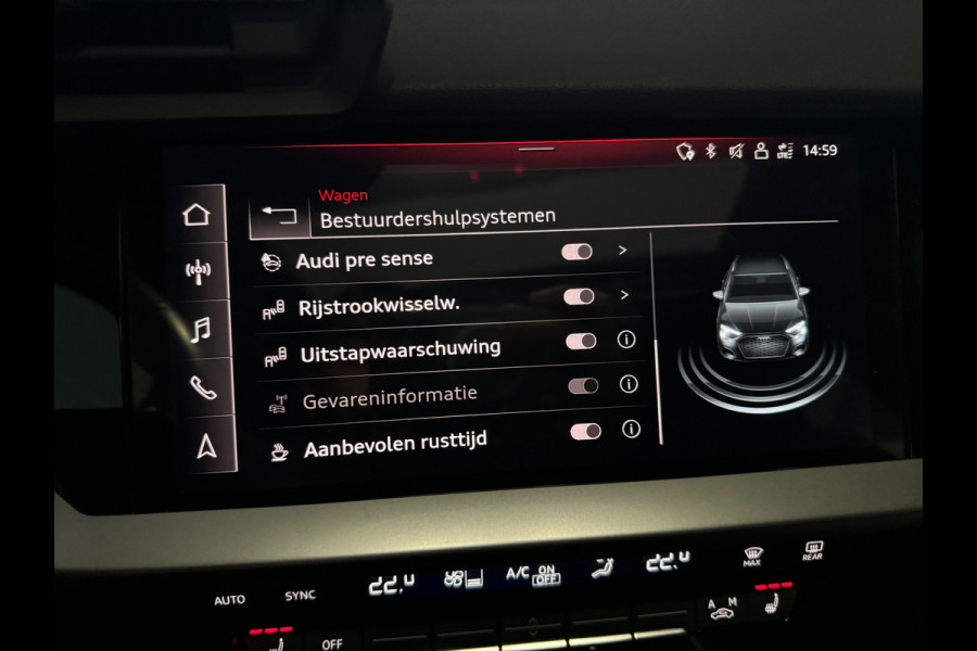 Audi A3 Sportback 45 TFSI e S Line Pano|Keyless|Dodehoek|ACC