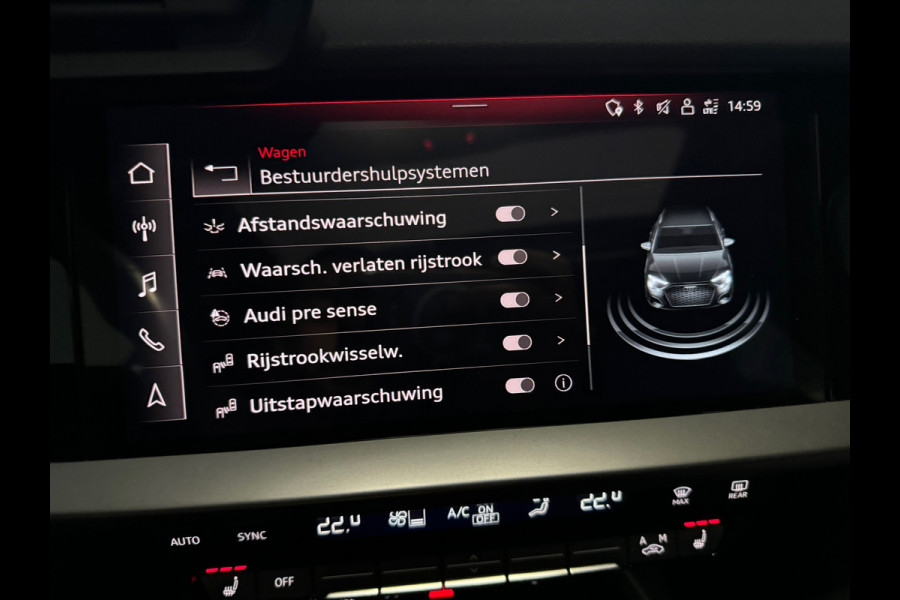 Audi A3 Sportback 45 TFSI e S Line Pano|Keyless|Dodehoek|ACC