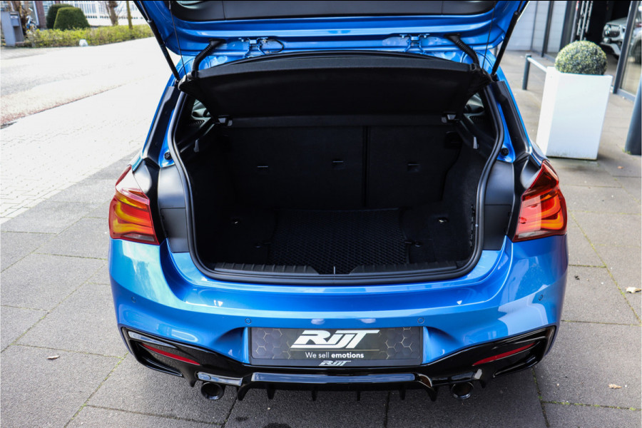 BMW 1-serie M140i High Executive **Sp.leder/Carplay/Alcantara stuur/BMW-Led**