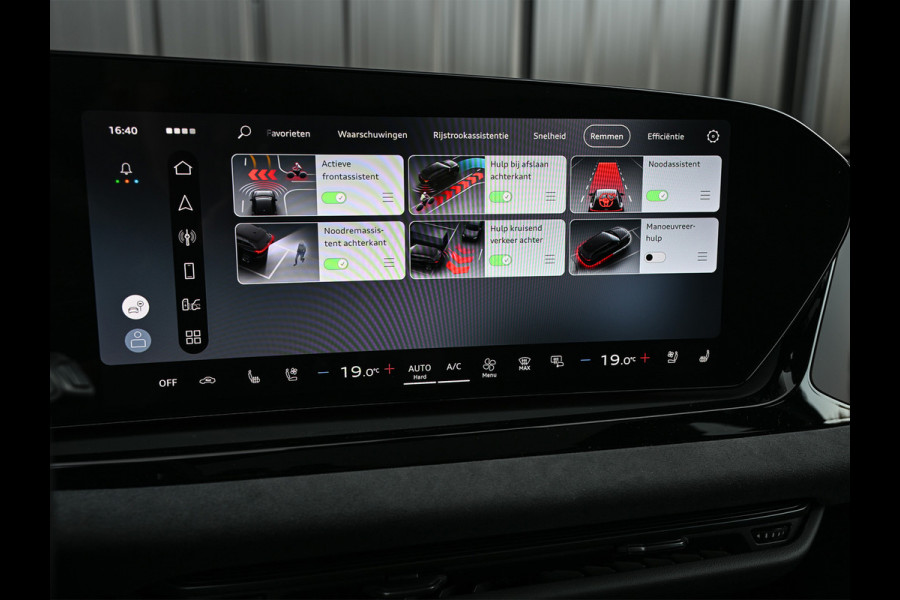 Audi A6 Avant 2.0 e-hybrid quattro S edition |MMI interface update | Achteras besturing | Premium S-Seats | Trekhaak | B&O Sound | Head-Up | Soft-Close | Adaptive Cruise | Passagiers display | 5 jaar garantie | Luchtvering