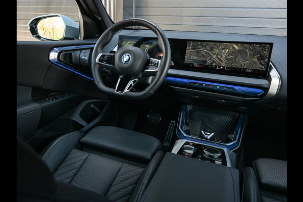 BMW X3 30e xDrive M Sport | Iconic glow grill | 360 Camera | Active cruise | Comfort access | Trekhaak | Ambiance interieur