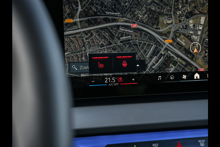 BMW X3 30e xDrive M Sport | Iconic glow grill | 360 Camera | Active cruise | Comfort access | Trekhaak | Ambiance interieur