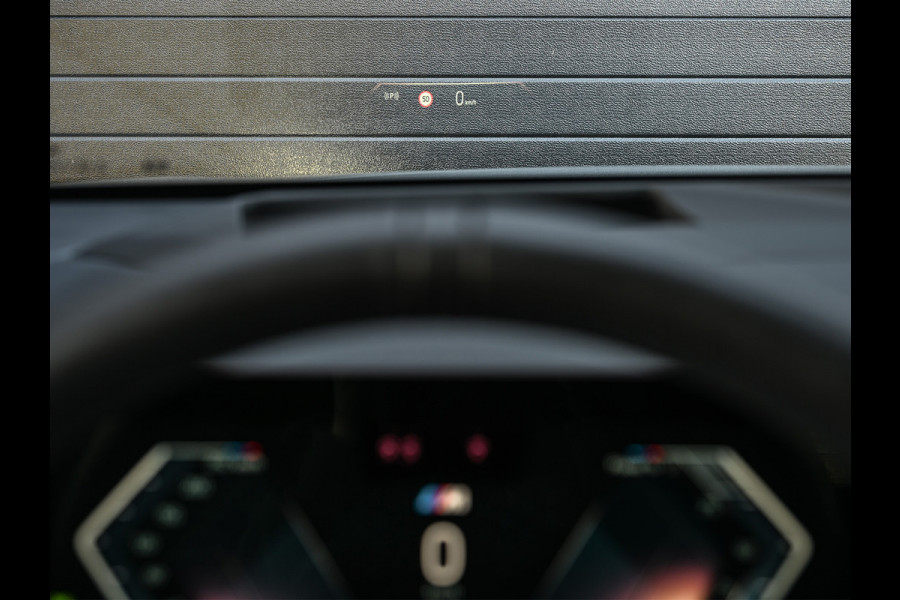 BMW X3 30e xDrive M Sport | Iconic glow grill | 360 Camera | Active cruise | Comfort access | Trekhaak | Ambiance interieur