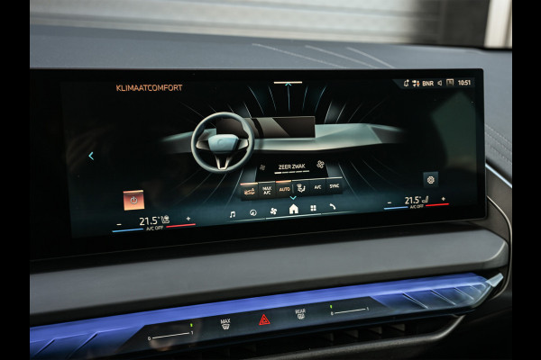 BMW X3 30e xDrive M Sport | Iconic glow grill | 360 Camera | Active cruise | Comfort access | Trekhaak | Ambiance interieur