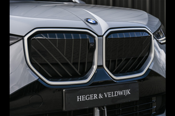 BMW X3 30e xDrive M Sport | Iconic glow grill | 360 Camera | Active cruise | Comfort access | Trekhaak | Ambiance interieur