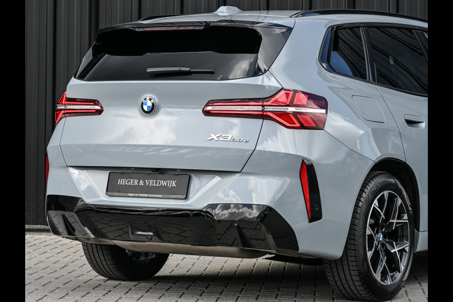 BMW X3 30e xDrive M Sport | Iconic glow grill | 360 Camera | Active cruise | Comfort access | Trekhaak | Ambiance interieur
