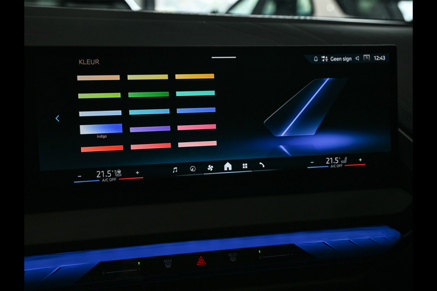 BMW X3 30e xDrive M Sport | Iconic glow grill | 360 Camera | Active cruise | Comfort access | Trekhaak | Ambiance interieur