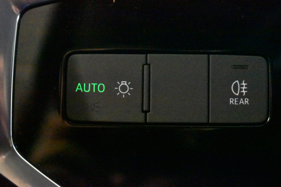 Audi Q3 45 TFSIe 245PK HYBRID S-TRONIC EDITION NAVI/PDC/BLUETOOTH