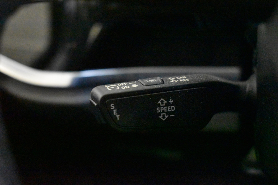 Audi Q3 45 TFSIe 245PK HYBRID S-TRONIC EDITION NAVI/PDC/BLUETOOTH