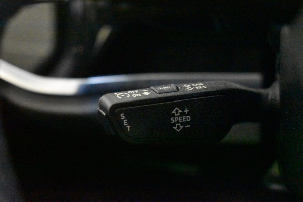 Audi Q3 45 TFSIe 245PK HYBRID S-TRONIC EDITION NAVI/PDC/BLUETOOTH