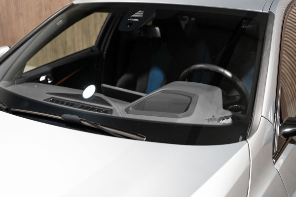 BMW 1-serie 118i M-Sport Pano HUD HK Muziek Kuipstoelen BTW