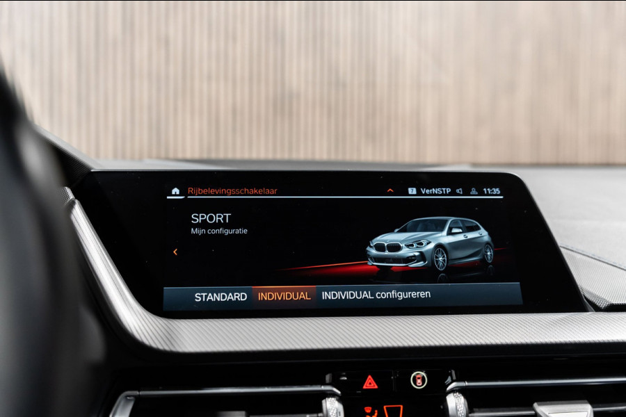 BMW 1-serie 118i M-Sport Pano HUD HK Muziek Kuipstoelen BTW