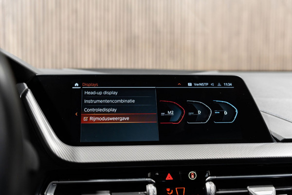 BMW 1-serie 118i M-Sport Pano HUD HK Muziek Kuipstoelen BTW