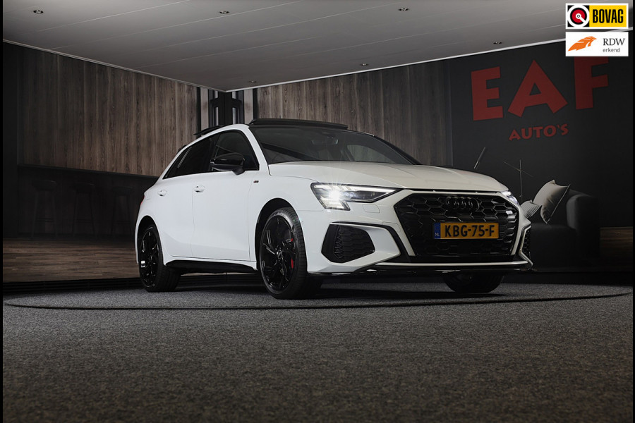 Audi A3 Sportback 45 TFSI e RS3 Look / 245 PK / RS Zetels / B & O / Leder / Head Up / Open Pano / Matrix / Virtual Cockpit / Pdc