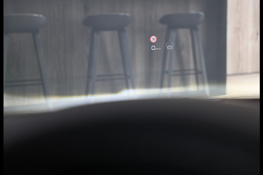 Audi A3 Sportback 45 TFSI e RS3 Look / 245 PK / RS Zetels / B & O / Leder / Head Up / Open Pano / Matrix / Virtual Cockpit / Pdc