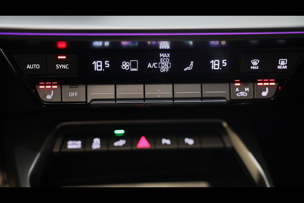 Audi A3 Sportback 45 TFSI e RS3 Look / 245 PK / RS Zetels / B & O / Leder / Head Up / Open Pano / Matrix / Virtual Cockpit / Pdc