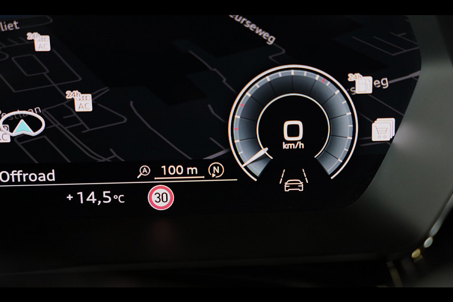 Audi A3 Sportback 45 TFSI e RS3 Look / 245 PK / RS Zetels / B & O / Leder / Head Up / Open Pano / Matrix / Virtual Cockpit / Pdc