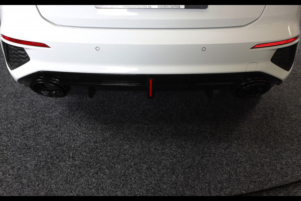 Audi A3 Sportback 45 TFSI e RS3 Look / 245 PK / RS Zetels / B & O / Leder / Head Up / Open Pano / Matrix / Virtual Cockpit / Pdc