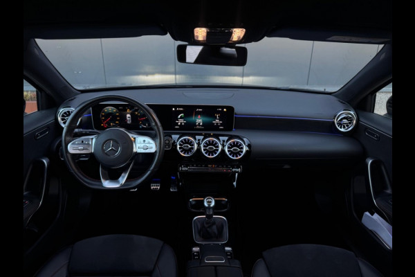 Mercedes-Benz A-Klasse 160 Business Sol AMG ORG NL SFEER LEDER LED SPORTVELGEN