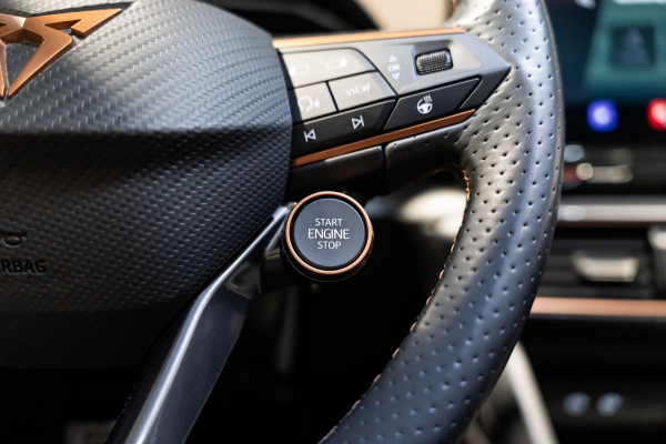 CUPRA Formentor 1.4 e-Hybrid VZ Performance Pano PDC CUPRA-MODUS LEDER