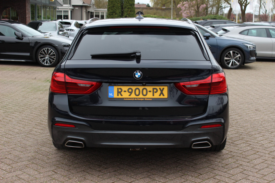 BMW 5 Serie Touring 540i xDrive High Exe. M Sport / Trekhaak / Panoramadak / 360Camera / Head-up / Leder / 19'' / Harman Kardon / CarPlay / Stoelventilatie / Stuur+Stoelverwarming / 4zone / Dodehoek / DAB / ACC