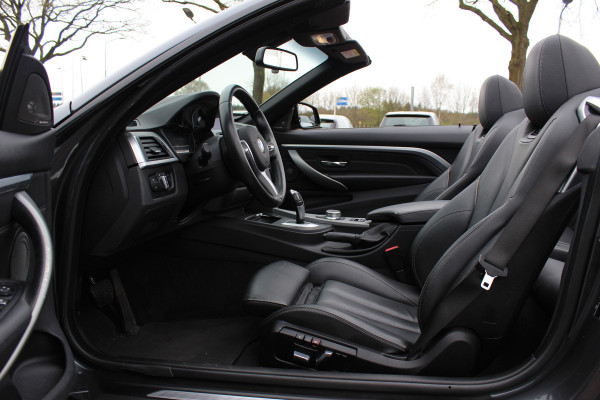 BMW 4 Serie Cabrio 420i High Executive Ed. M Sport / Camera / Leder / Harman Kardon / Nekverwarming / 19'' / Navigatie / Windscherm / DAB / Stoelverwarming / Cruise Control