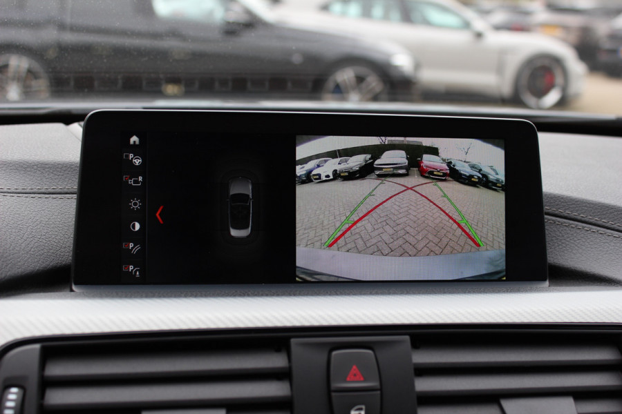 BMW 4 Serie Cabrio 420i High Executive Ed. M Sport / Camera / Leder / Harman Kardon / Nekverwarming / 19'' / Navigatie / Windscherm / DAB / Stoelverwarming / Cruise Control