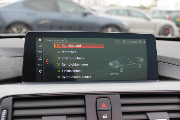 BMW 4 Serie Cabrio 420i High Executive Ed. M Sport / Camera / Leder / Harman Kardon / Nekverwarming / 19'' / Navigatie / Windscherm / DAB / Stoelverwarming / Cruise Control