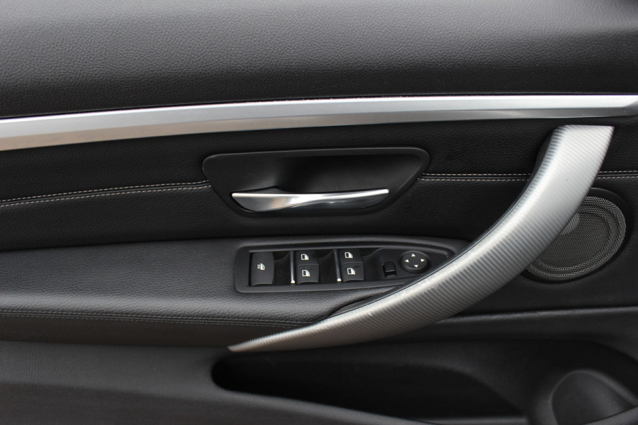 BMW 4 Serie Cabrio 420i High Executive Ed. M Sport / Camera / Leder / Harman Kardon / Nekverwarming / 19'' / Navigatie / Windscherm / DAB / Stoelverwarming / Cruise Control