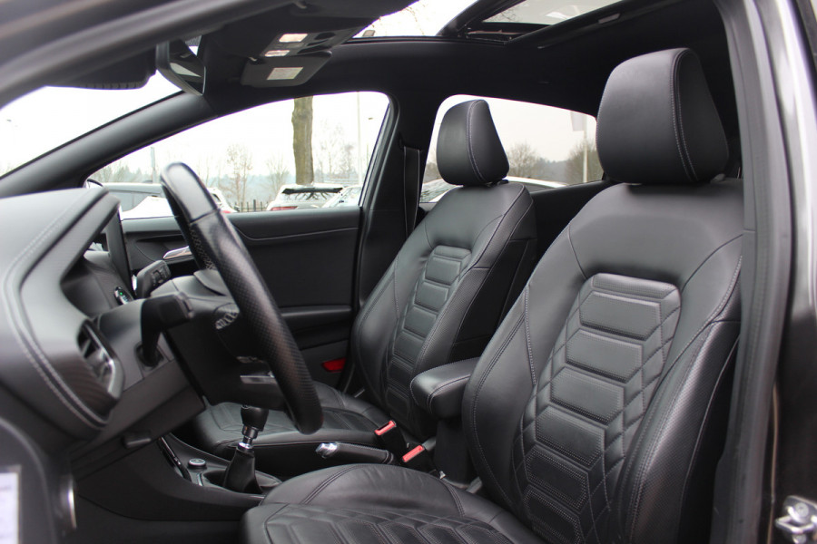 Ford Puma 1.0 EcoBoost Hybrid ST-Line X Vignale 155pk / NL Auto! / Full option! / Trekhaak / Panoramadak / Camera / Leder / CarPlay / B&O / 18'' / Keyless / Stuur+Stoelverwarming / Dodehoek / DAB / Verwarmde voorruit / ACC