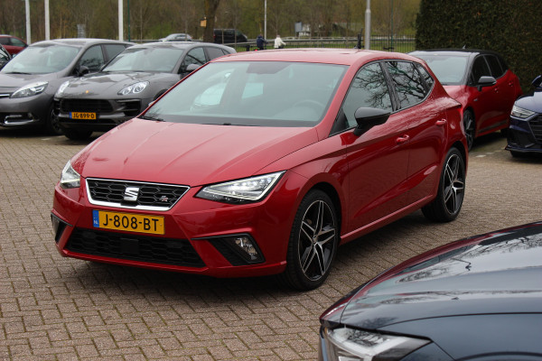 Seat Ibiza 1.0 TSI FR Business Intense / Camera / CarPlay / Keyless / 18'' / DAB / Stoelverwarming / ACC