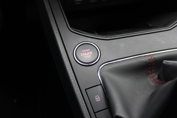 Seat Ibiza 1.0 TSI FR Business Intense / Camera / CarPlay / Keyless / 18'' / DAB / Stoelverwarming / ACC