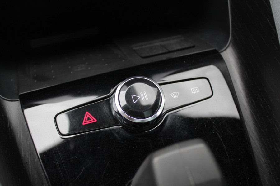 Polestar 2 Long Range Dual Motor Launch Edition 78kWh / SoH 92,9% / Trekhaak / Panoramadak / 360Camera / Luxe Leder / Keyless / 19'' / Stuurverwarming / Navigatie / DAB / ACC / Virtual Cockpit