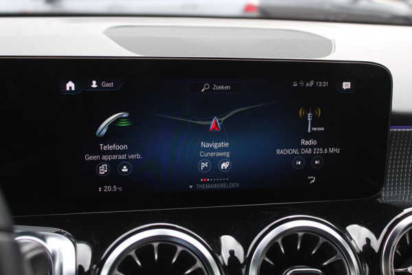 Mercedes-Benz EQB 250 Business Line 7p. 67 kWh / Camera / Apple CarPlay / Half leder / Keyless / 18'' / Navigatie / DAB / Dodehoek / Cruise Control