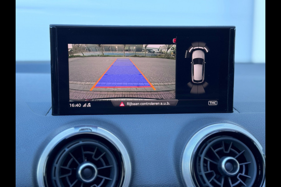 Audi Q2 35 TFSI S Edition Pano/Keyless/Camera/Sfeer