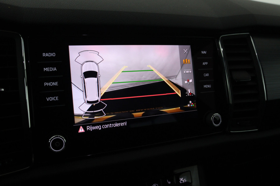 Škoda Kodiaq 1.5 TSI Business Edition 7p. (TREKHAAK, NAVI, CAMERA, PDC, STOELVERWARMING, 1e EIGENAAR, CARPLAY, GOED ONDERHOUDEN)