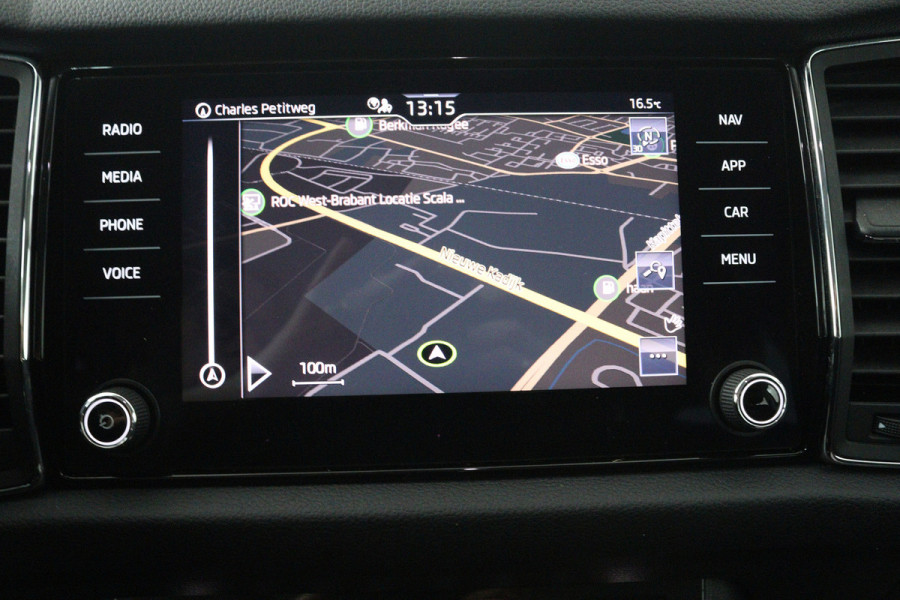 Škoda Kodiaq 1.5 TSI Business Edition 7p. (TREKHAAK, NAVI, CAMERA, PDC, STOELVERWARMING, 1e EIGENAAR, CARPLAY, GOED ONDERHOUDEN)